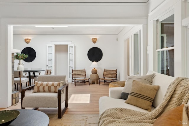 25 Winship Ave, Ross, CA 94957 - living room with light wood-type flooring and crown molding