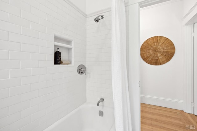 25 Winship Ave, Ross, CA 94957 - full bathroom featuring shower / bath combo and wood finished floors