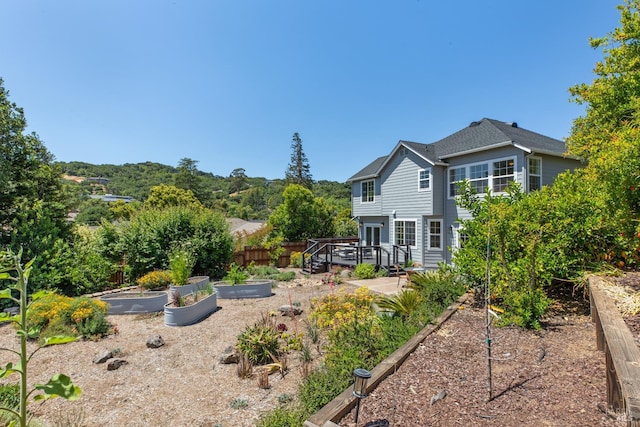 806 Paxton Villa Ct, Novato, CA 94947 - view of yard with a garden and a wooden deck
