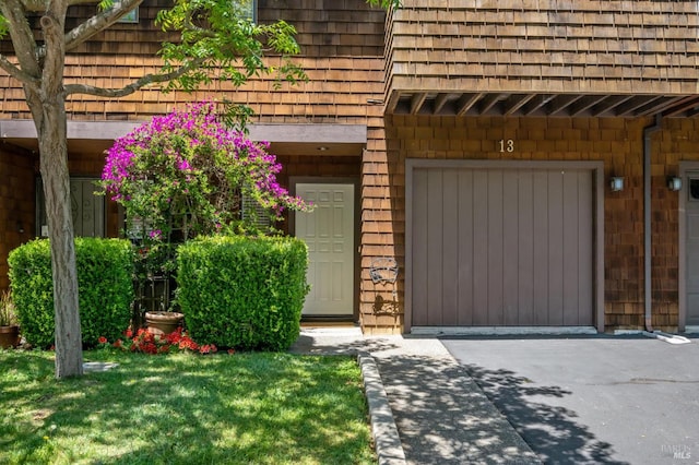 13 Freedom Ln S, Petaluma, CA 94952 - view of exterior entry featuring a garage
