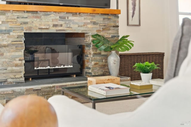 809 Paula Ln, Petaluma, CA 94952 - detailed view of a fireplace
