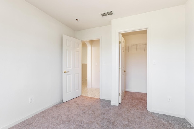 280 Foxwood Ln, Rio Vista, CA 94571 - unfurnished bedroom with carpet flooring, a spacious closet, baseboards, and a closet