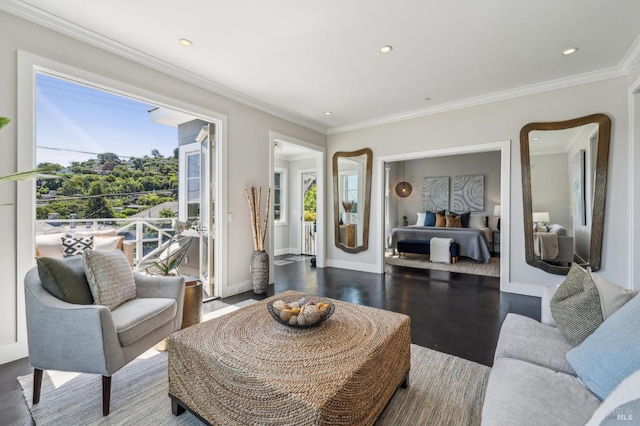 616 Locust St, Sausalito, CA 94965 - living area featuring wood finished floors, crown molding, and recessed lighting