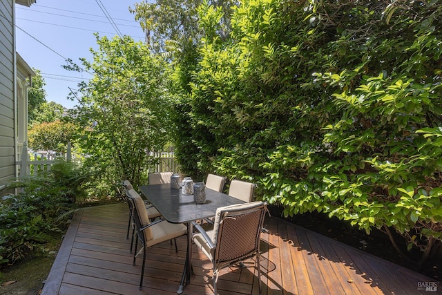 406 Franklin St, Napa, CA 94559 - deck featuring outdoor dining space