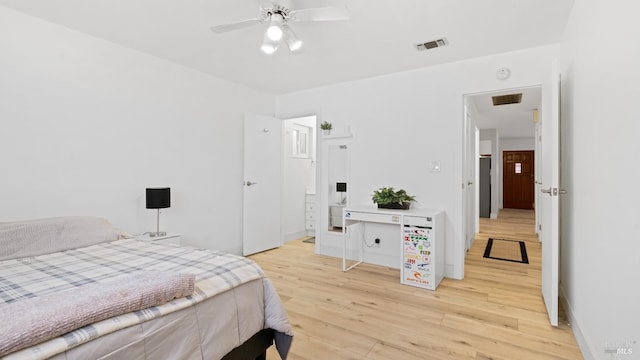 265 Chestnut St, Dixon, CA 95620 - bedroom with light wood finished floors and a ceiling fan