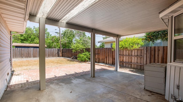 265 Chestnut St, Dixon, CA 95620 - fenced backyard with a patio area