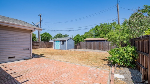 265 Chestnut St, Dixon, CA 95620 - fenced backyard featuring a patio area