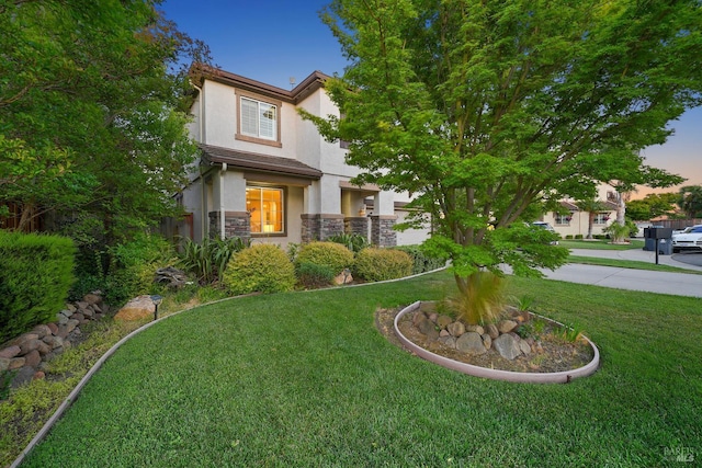 712 Tahoe Ct, Fairfield, CA 94534 - view of front of home featuring stucco siding, a front lawn, and stone siding