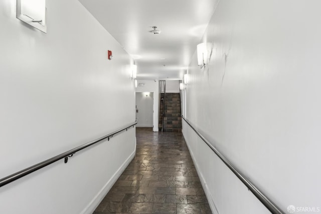 699 Pennsylvania Ave Unit 10, San Francisco, CA 94107 - hall with baseboards
