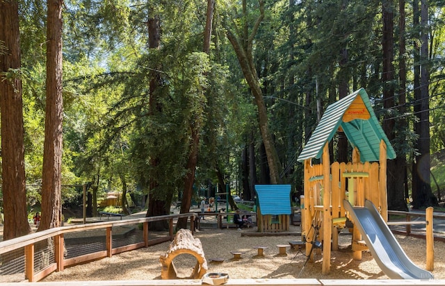 225 W Baltimore Ave, Larkspur, CA 94939 - view of community play area