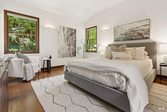 4 Cloud View Cir, Sausalito, CA 94965 - bedroom featuring lofted ceiling, hardwood / wood-style flooring, and baseboards