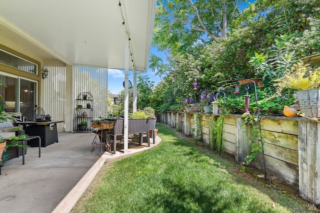 602 Summerset Dr, Rio Vista, CA 94571 - view of yard featuring a patio area and outdoor dining space