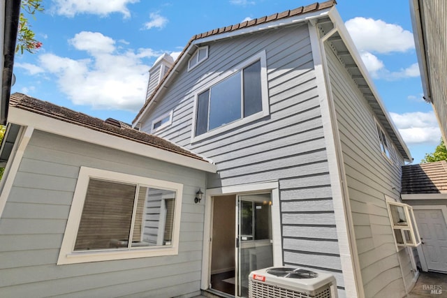 359 Wildrose Cir, Pinole, CA 94564 - back of property featuring central AC unit