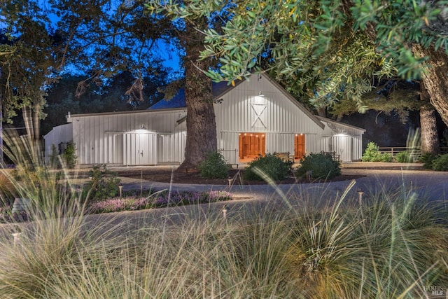 4223 Silverado Trl, Napa, CA 94558 - view of front of home with an outbuilding and a barn