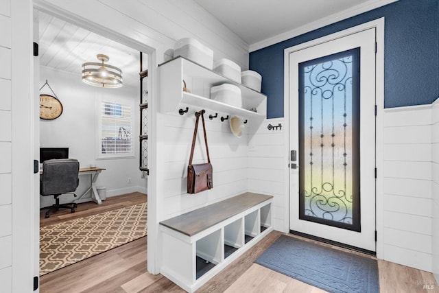 420 Georgetown Pl, Dixon, CA 95620 - mudroom with crown molding and wood finished floors