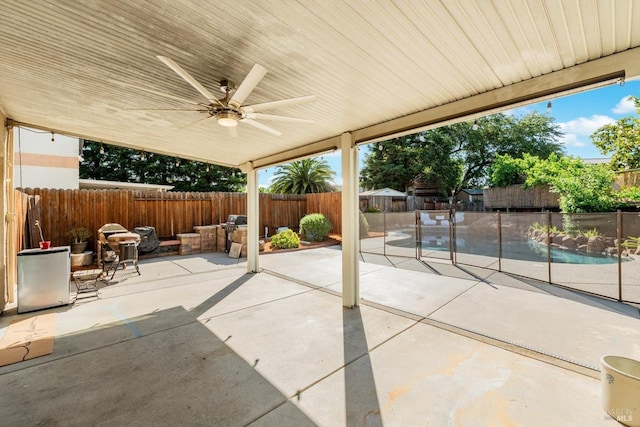 420 Georgetown Pl, Dixon, CA 95620 - fenced backyard featuring a patio area and ceiling fan