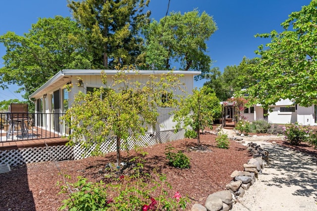 10 Waldruhe Hts, Glen Ellen, CA 95442 - view of side of home with a deck