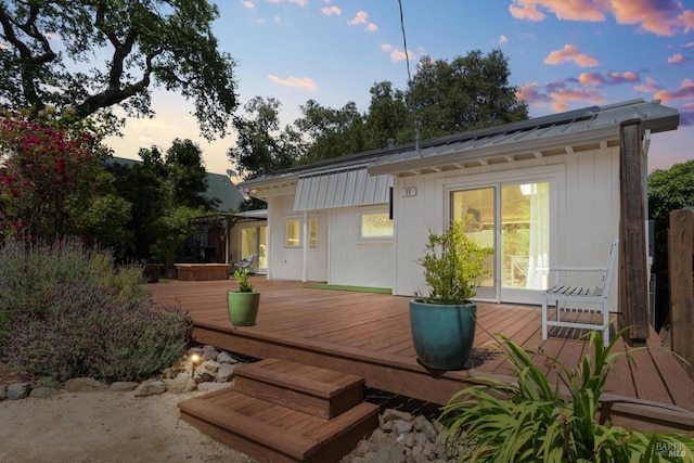 10 Waldruhe Hts, Glen Ellen, CA 95442 - view of deck at dusk