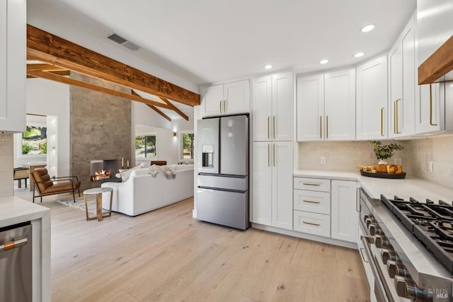 532 Pine Crest Rd, Mill Valley, CA 94941 - kitchen with stainless steel appliances, plenty of natural light, light countertops, light wood-type flooring, and recessed lighting