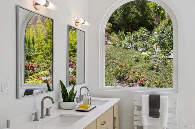 523 W Fairview Ave, Mill Valley, CA 94941 - bathroom featuring double vanity