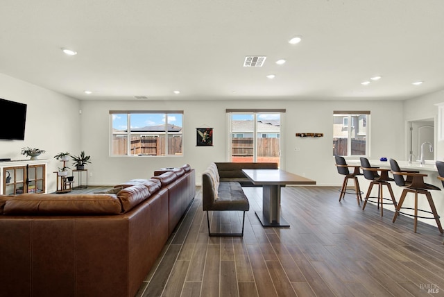 544 Oakham Dr, Vacaville, CA 95687 - living room featuring recessed lighting and dark wood-type flooring