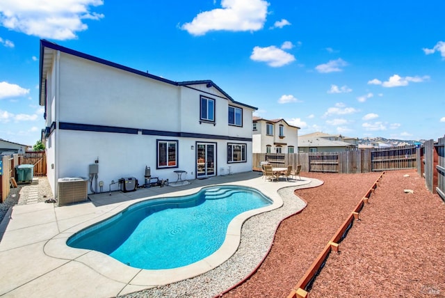 544 Oakham Dr, Vacaville, CA 95687 - view of swimming pool with a patio and a fenced backyard