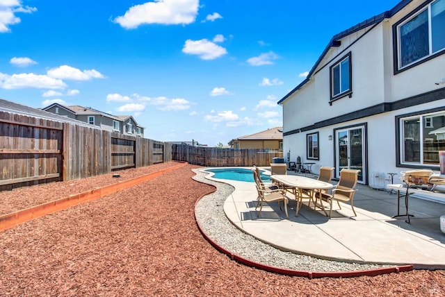 544 Oakham Dr, Vacaville, CA 95687 - view of swimming pool featuring a fenced backyard and a patio