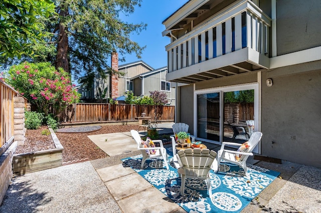 118 Summerwood Pl, Concord, CA 94518 - fenced backyard with a balcony and a patio area