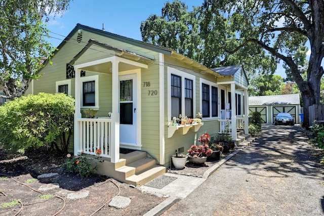 718 Charles St, Santa Rosa, CA 95404 - view of front of home with an outdoor structure