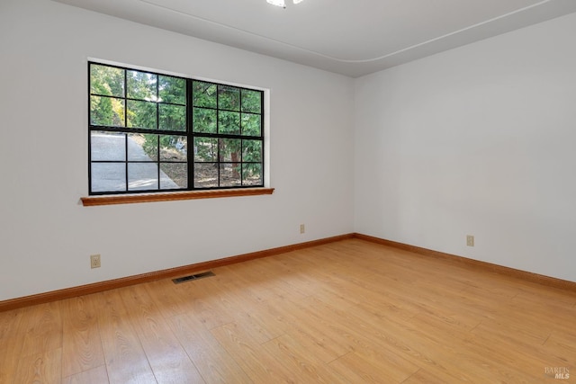 19828 Greenview Dr, Twain Harte, CA 95383 - unfurnished room featuring wood finished floors and baseboards