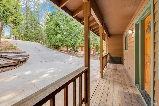 19828 Greenview Dr, Twain Harte, CA 95383 - wooden terrace featuring a patio