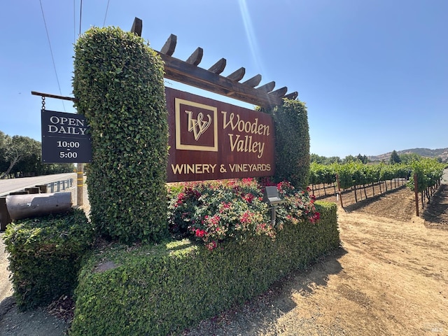 1745 Durbin Ln, Fairfield, CA 94534 - view of community sign