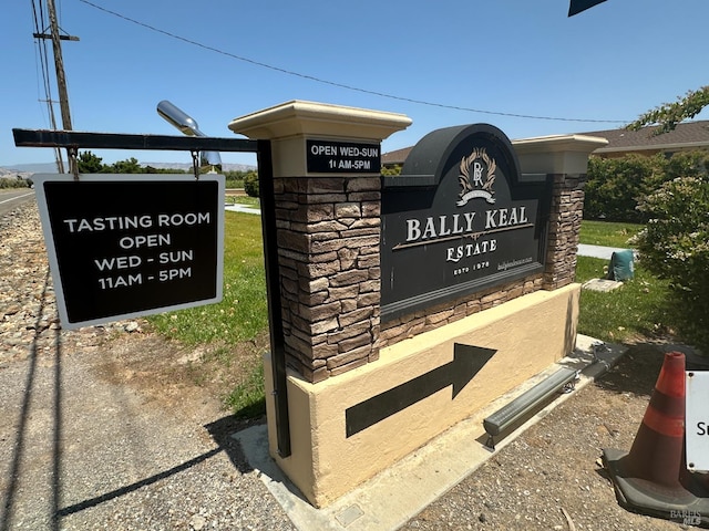 1745 Durbin Ln, Fairfield, CA 94534 - exterior view of stone siding