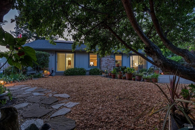 2010 Caulfield Ln, Petaluma, CA 94954 - view of front of property featuring solar panels
