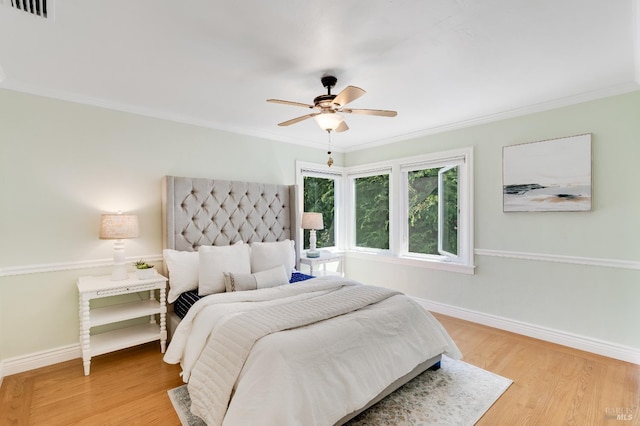 740 Valle Vista Ave, Vallejo, CA 94590 - bedroom with light wood finished floors, crown molding, baseboards, and ceiling fan