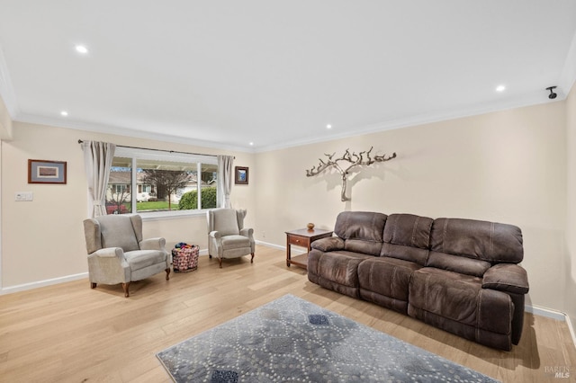 3524 Cascade St, Napa, CA 94558 - living room featuring light wood-type flooring, crown molding, baseboards, and recessed lighting