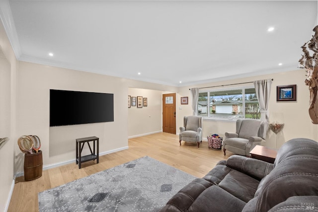 3524 Cascade St, Napa, CA 94558 - living area with crown molding, wood finished floors, baseboards, and recessed lighting