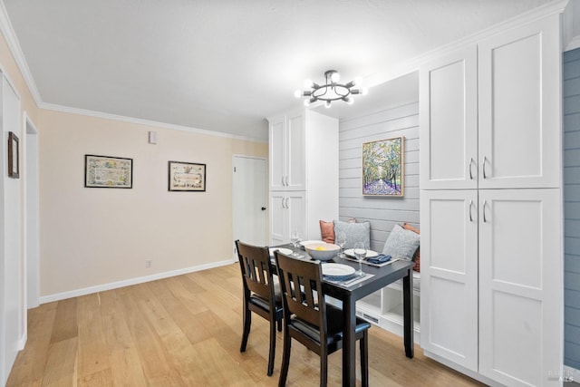 3524 Cascade St, Napa, CA 94558 - dining area featuring crown molding, light wood-style floors, and baseboards