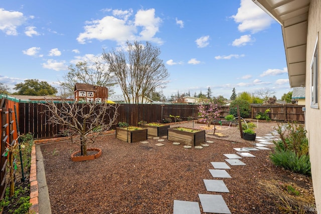 3524 Cascade St, Napa, CA 94558 - fenced backyard with a garden