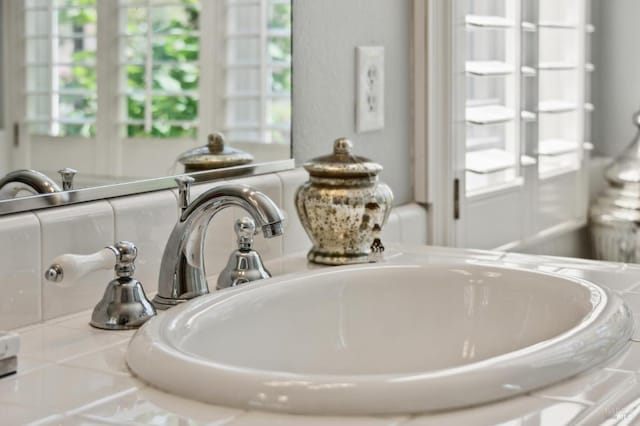 90 Oak Shade Ln, Novato, CA 94945 - bathroom view of a sink