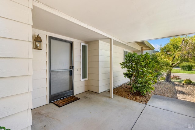 334 Twin Lakes Dr, Santa Rosa, CA 95409 - doorway to property featuring a patio area