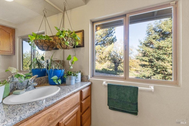 20320 Hollands Ln, Willits, CA 95490 - bathroom featuring vanity