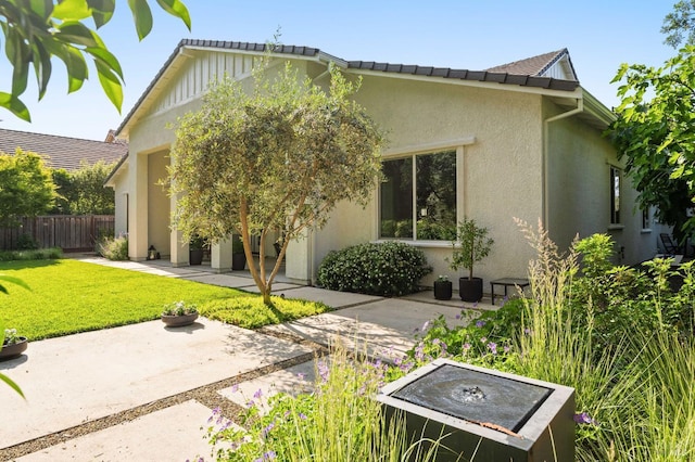 907 Serendipity Way, Napa, CA 94558 - view of front of house with a patio and stucco siding
