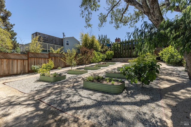 660 S Main St, Sebastopol, CA 95472 - view of yard featuring a vegetable garden
