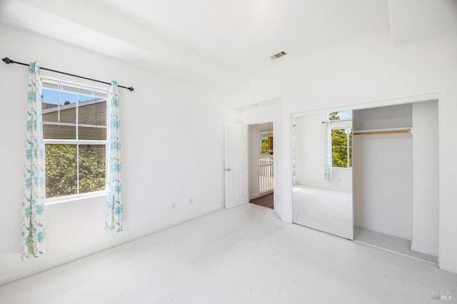 1142 Kellogg St, Suisun City, CA 94585 - unfurnished bedroom featuring a closet and carpet flooring