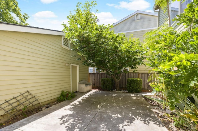 1142 Kellogg St, Suisun City, CA 94585 - view of patio