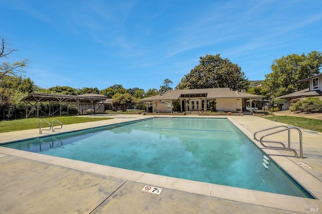 131 Roundtree Blvd, San Rafael, CA 94903 - community pool with a lawn and french doors