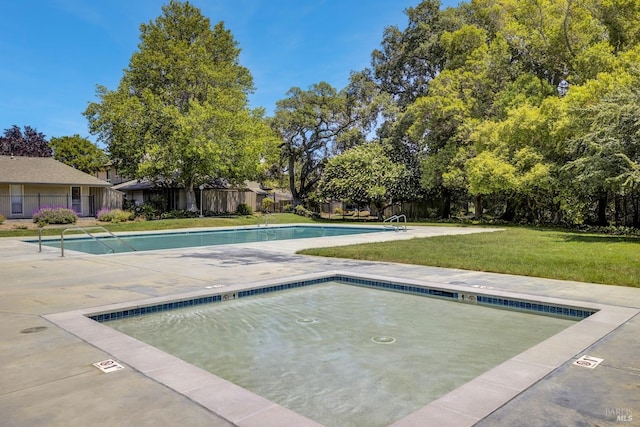 131 Roundtree Blvd, San Rafael, CA 94903 - community pool featuring a patio