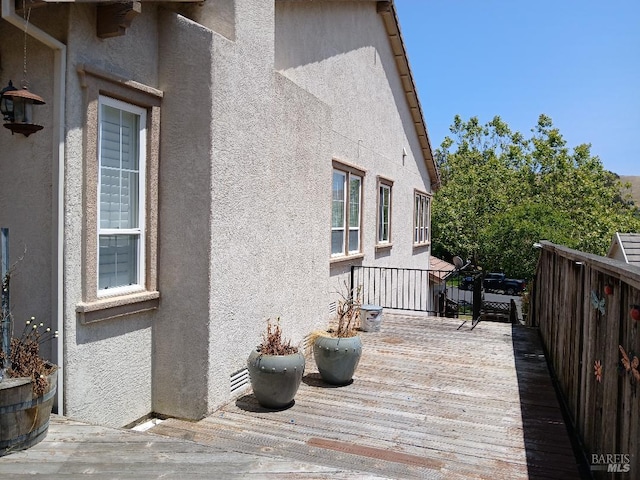 2743 Overlook Dr, Vallejo, CA 94591 - view of wooden terrace