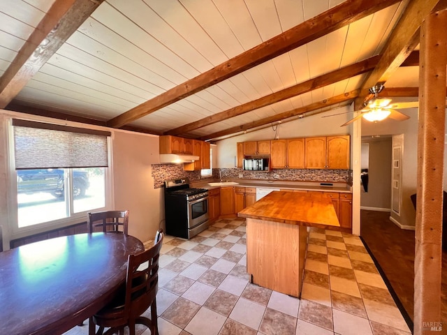423 Gardiner Way, Rio Vista, CA 94571 - kitchen featuring stainless steel gas stove, decorative backsplash, black microwave, wooden ceiling, and a sink